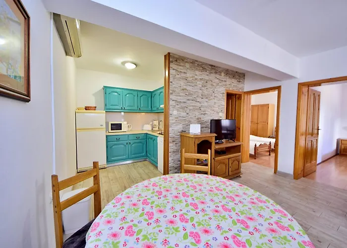 Ivamar-1 By Interhome יזרה